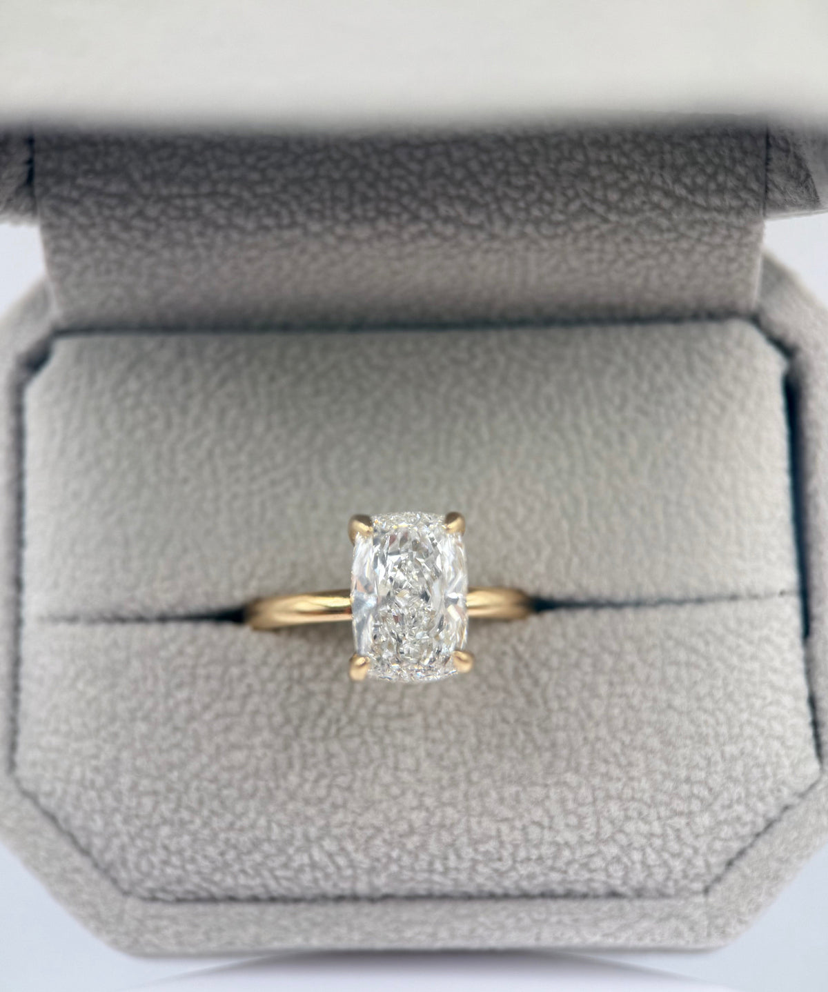 14K Yellow Gold 3ct E VS1 Elongated Cushion