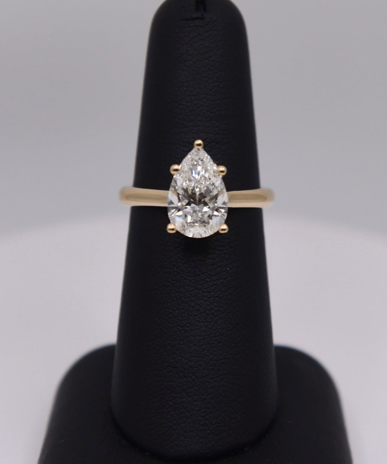 2.5ct Pear Solitare Ring