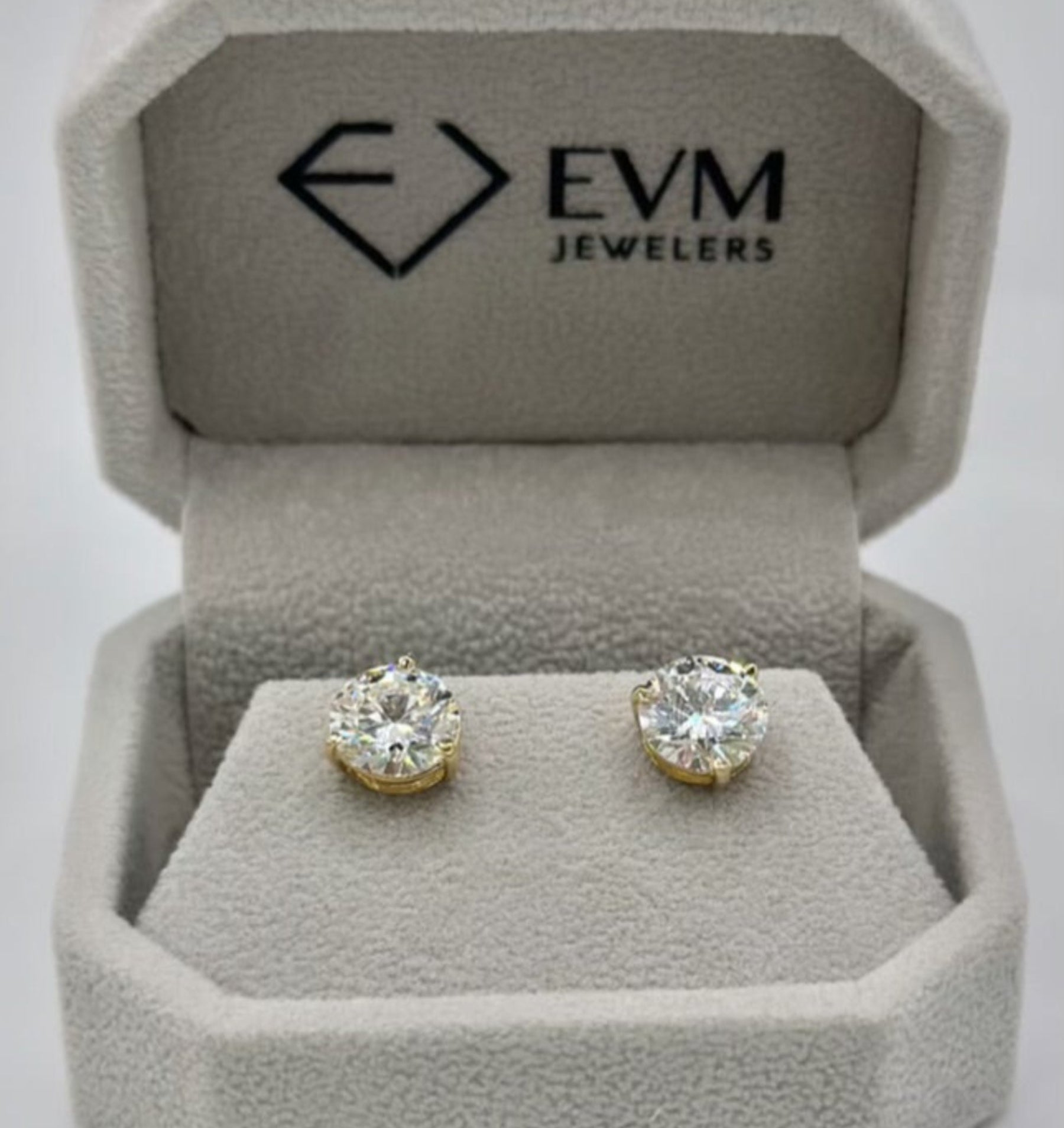 14K Yellow Gold 4ctw Lab Grown Round Diamond Studs